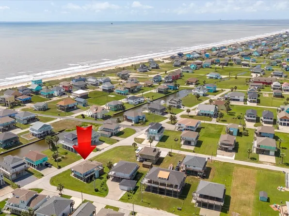 2619 Tide Dr, Crystal Beach, TX 77650