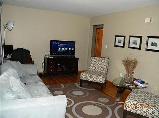2nd image of 32 Juliet Ave