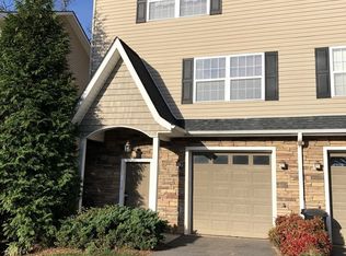 7 Terrace Ct, Asheville, NC 28804