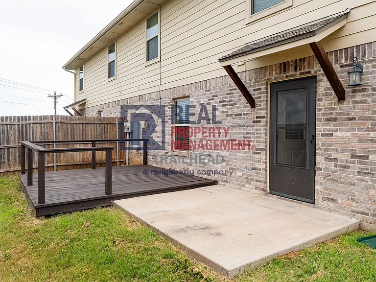 905 Dart Court — Photo 19