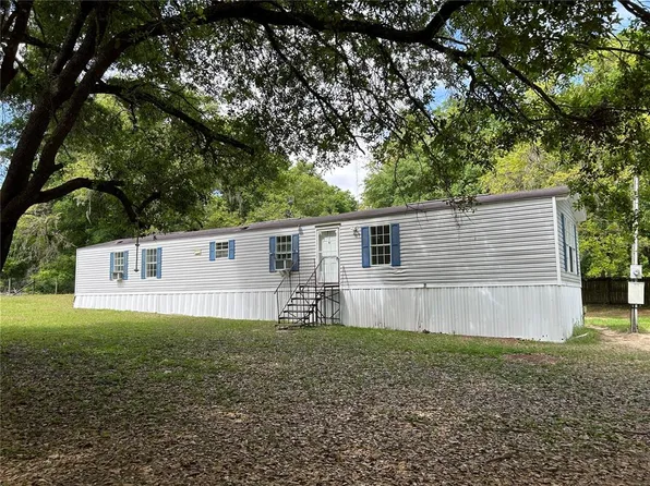 696 NE 155th Ct, Williston, FL 32696