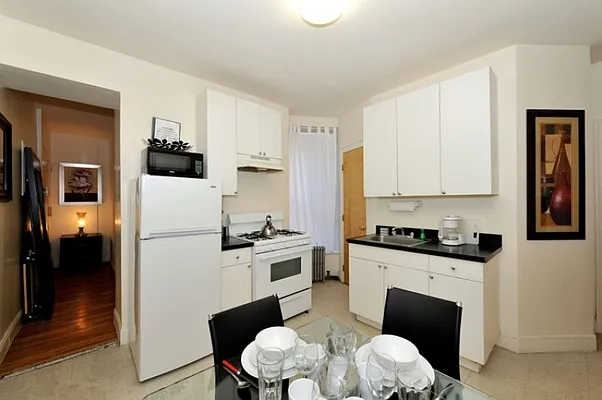 Rented by Eisenberg Exclusives | media 13