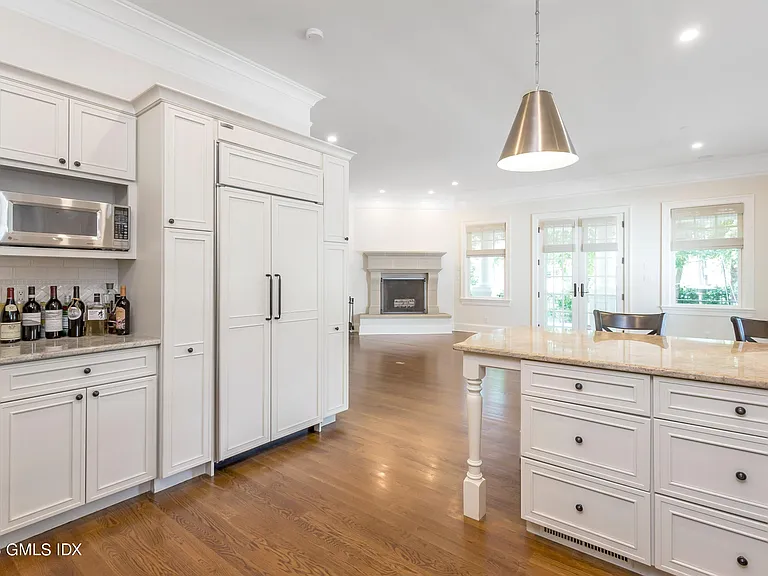 140 Havemeyer Pl — Photo 13