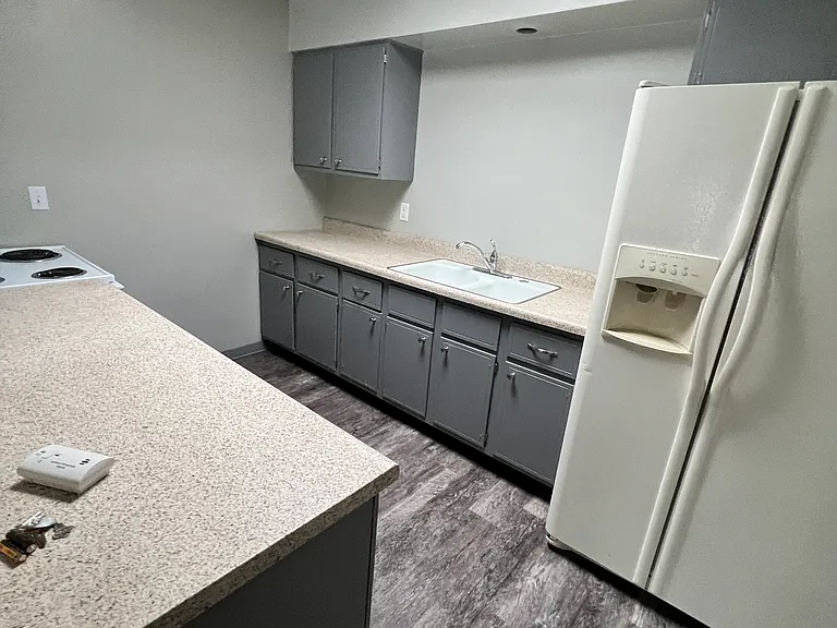 2440 Shaker Ct #5 — Photo 2