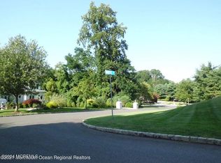 0 Thistle Ln, Holmdel, NJ 07733