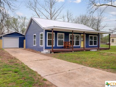 123 S Pine Ave, Luling, TX, 78648