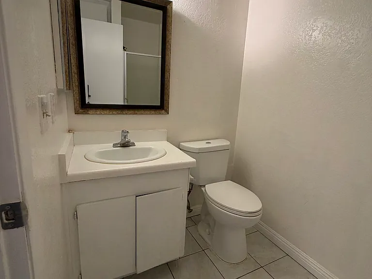822 Saint Louis Ave #5 — Photo 6