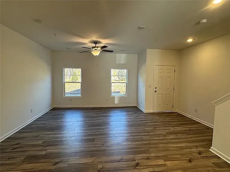 6108 Vaughnmere Way — Photo 3