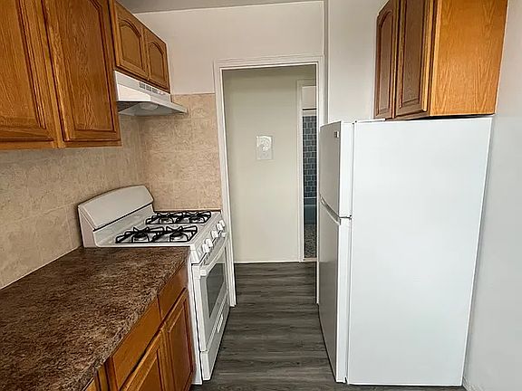 3rd image of 3510 Avenue H APT 5M