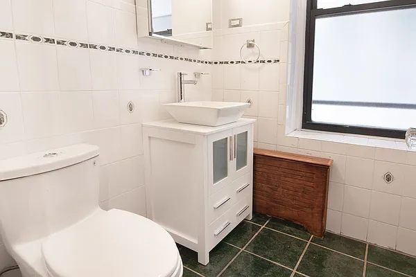 Rented by WAM Partners - William Moses Co. | media 57