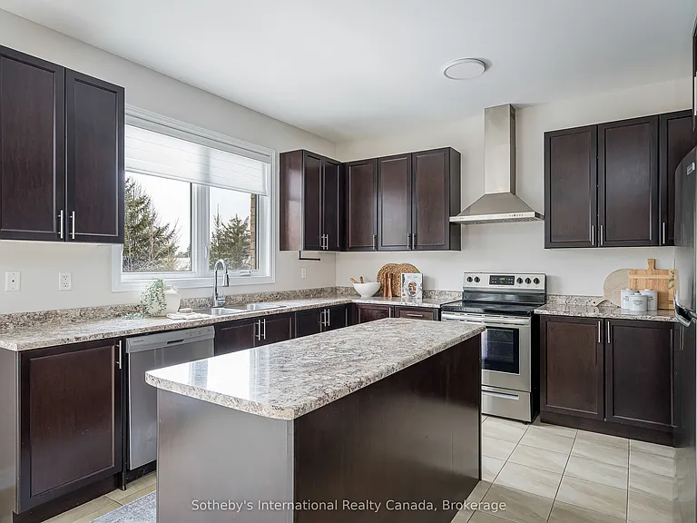 45 McLean Ave — Photo 11