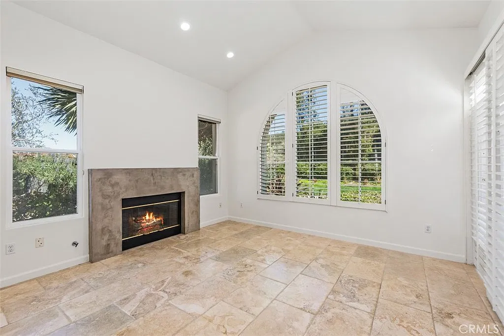 3 bed, 1625 sqft, $6,500 — Photo 4