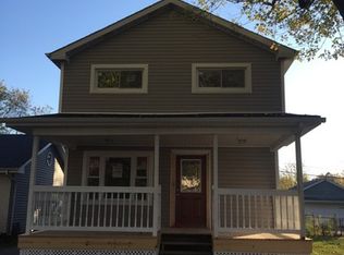7 N Rebecca St, Glenwood, IL