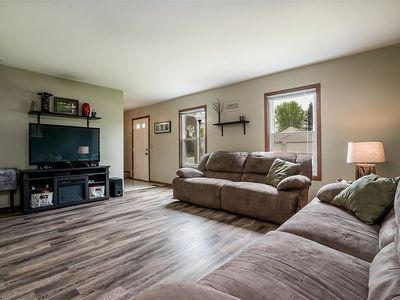 30W130 Huntington Dr, Warrenville, IL, 60555