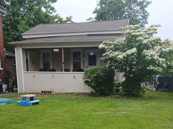 454 18th St, Niagara Falls, NY 14303