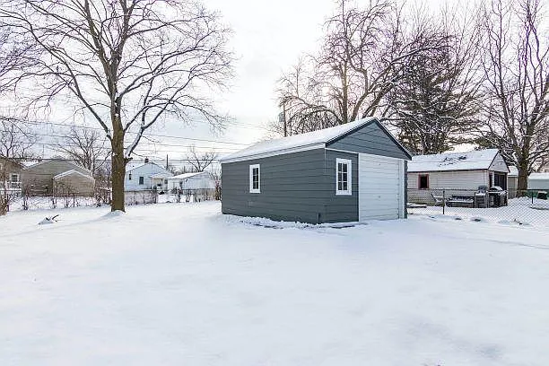 3313 Ravena Ave — Photo 25