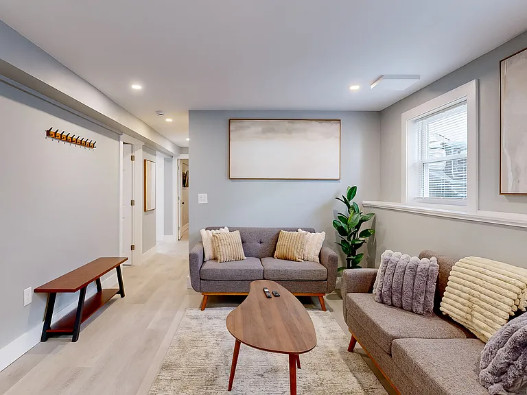 44 Hall St #0 — Photo 2