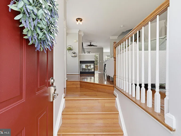 8110 Cerromar Way — Photo 3