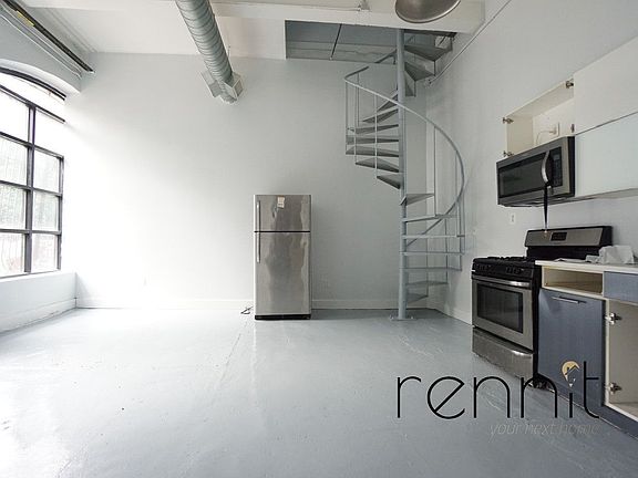 4th image of 619 Hancock St #1L