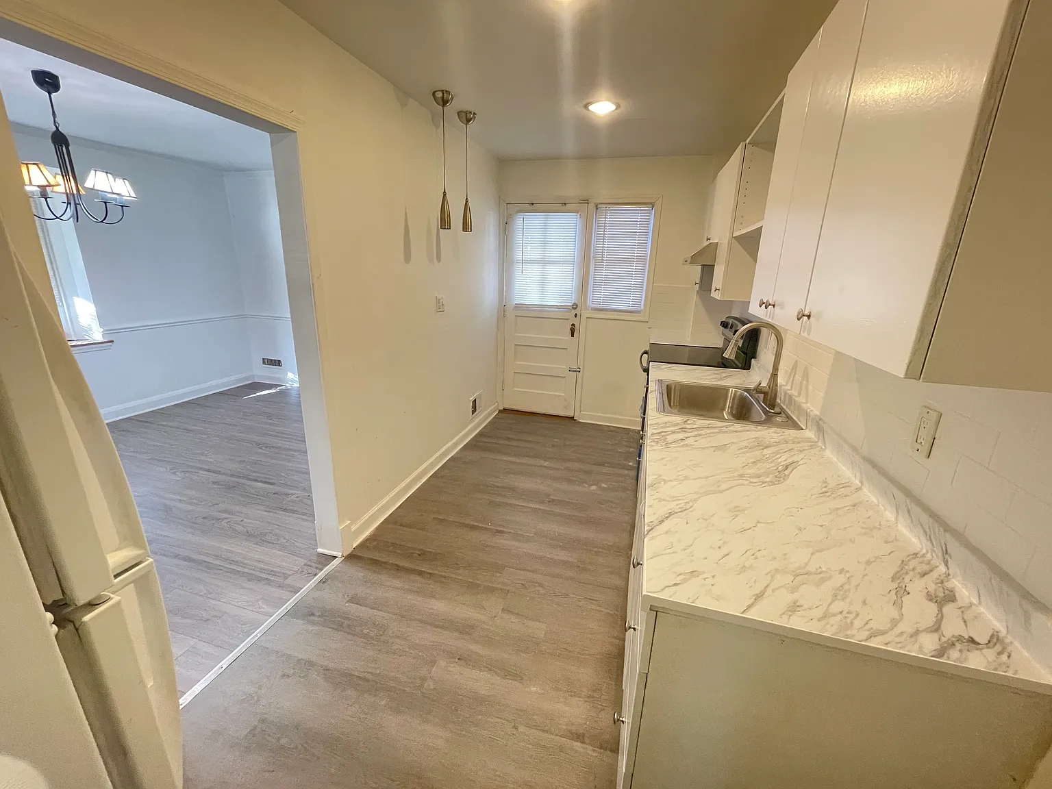 3 bed, 1178 sqft, $1,900 — Photo 4