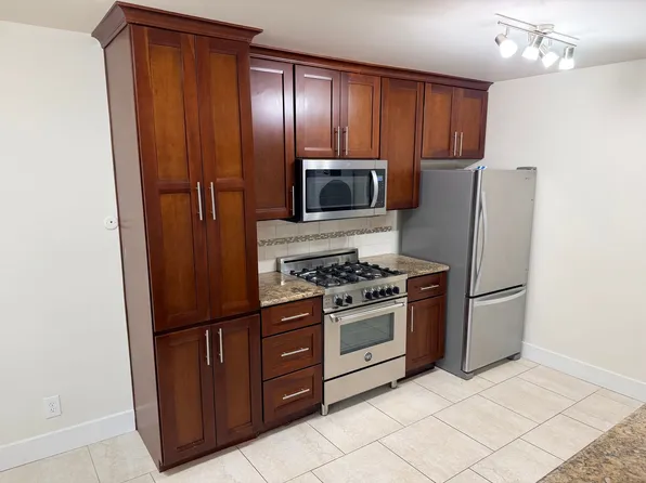 Brown, 1007 Brown Ave APT 7, Lafayette, CA 94549