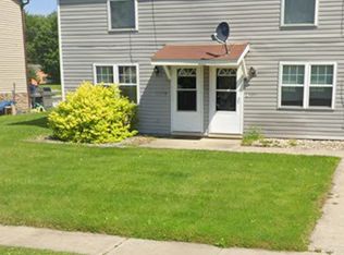 2011 Yorktowne Dr #2011, Valparaiso, IN 46383