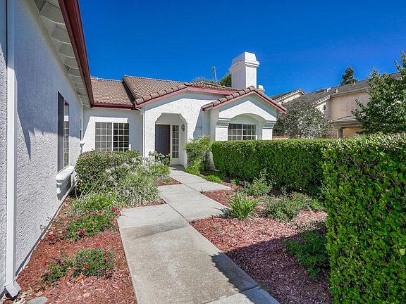 2nd image of 16990 Marbella Ct