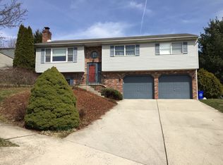 4 Oakwood Ln, Enola, PA 17025