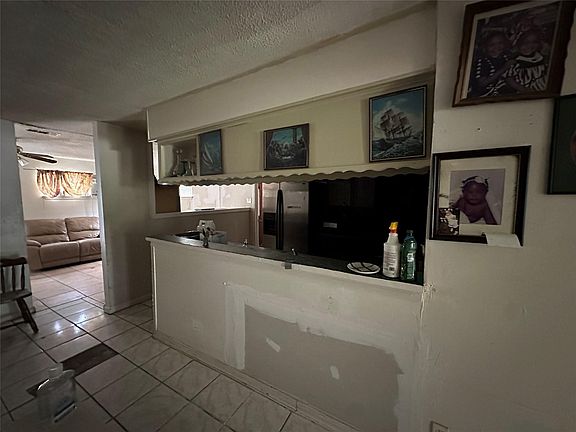 4th image of 6215 Tiffany Dr