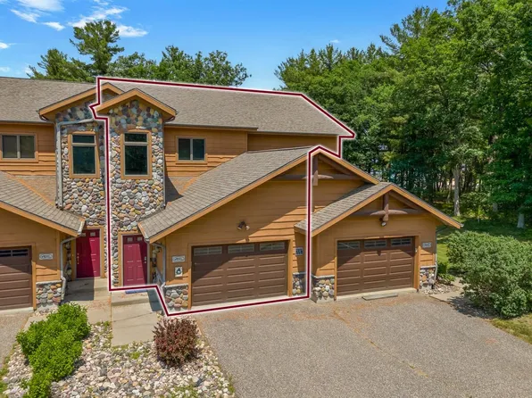 W4231 Vista Cir, Mauston, WI 53948