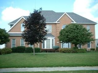 310 Hedgewyck Dr, Findlay, OH 45840