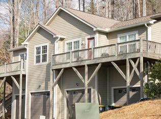 46 Celebration Pl, Asheville, NC 28806