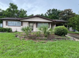 13 N Wadsworth Ave, Beverly Hills, FL 34465