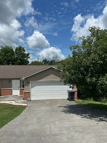 131 Lucy Ln Photo 1 131 Lucy Ln Photo 1