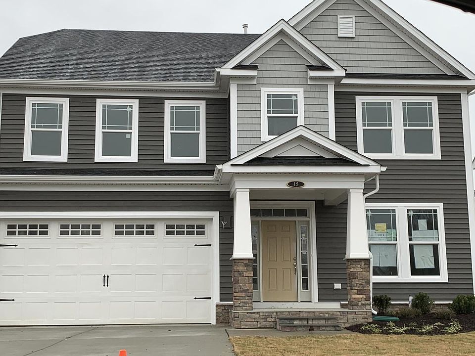 1st image of 15 E Berkley Dr