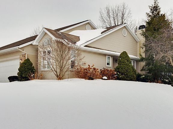 2nd image of 2121 Shetland Dr NE #1