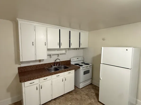 435 1/2 W Virginia Ave, Martinsburg, WV 25401
