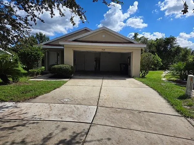 3 bed, 2.0 bath, 1550 sqft, $2,000 — Photo 2