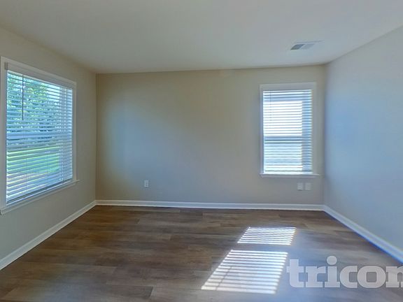 2nd image of 634 Ridgeville Crossing Dr
