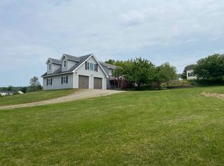 12 Lawson Rd, Newport Center, VT 05857