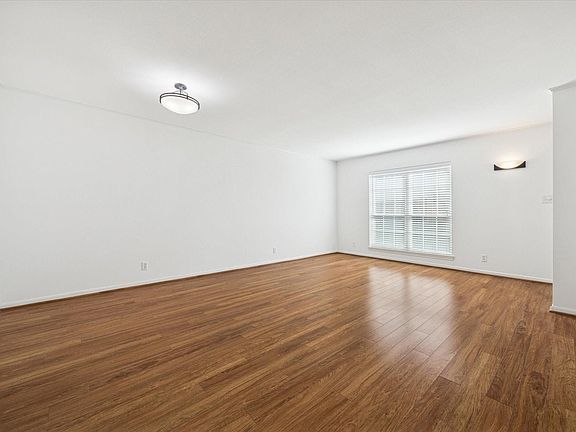 4th image of 2105 Winrock Blvd #48