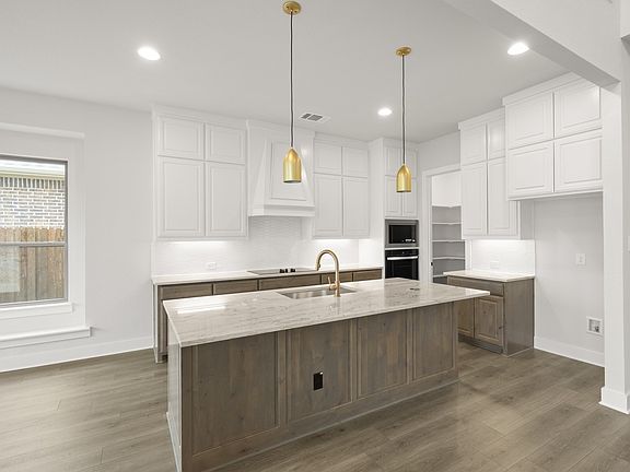 4th image of 5401 Rowlan Row