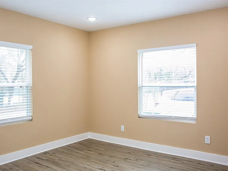 2301 Albans Rd — Photo 10