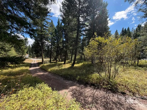 48 Rehn Loop, Cascade, ID 83611