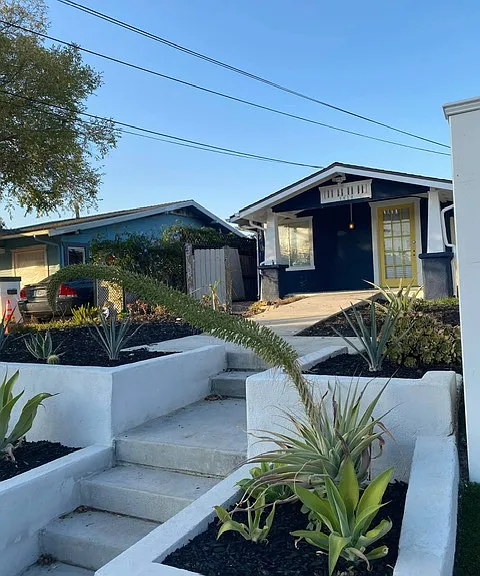 1420 Brookes Ave — Photo 2