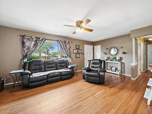 5th image of 1242 Darding Dr