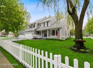 1260 Cobblers Crossing Ct, Elgin, IL 60120