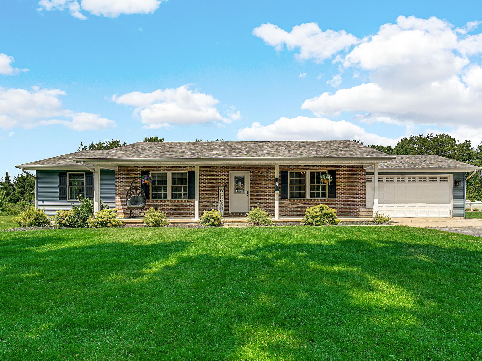 163 E 400 S, Valparaiso, IN 46383 | Zillow