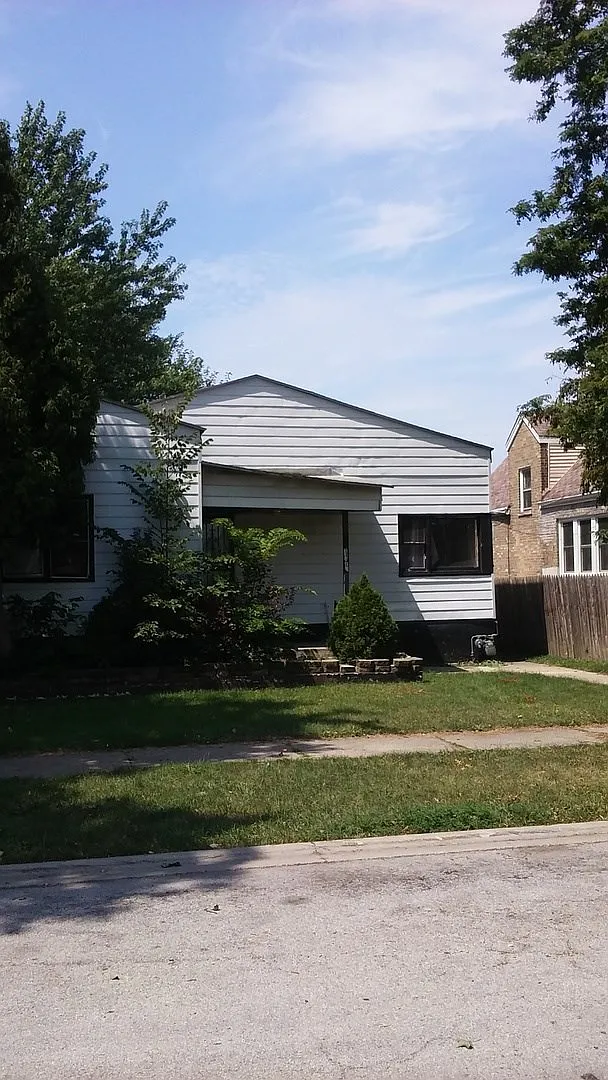 14112 S Edbrooke Ave photo 1