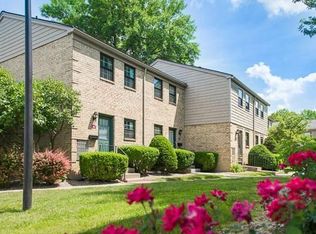 69 Chartwell Ct, Rochester, NY 14618